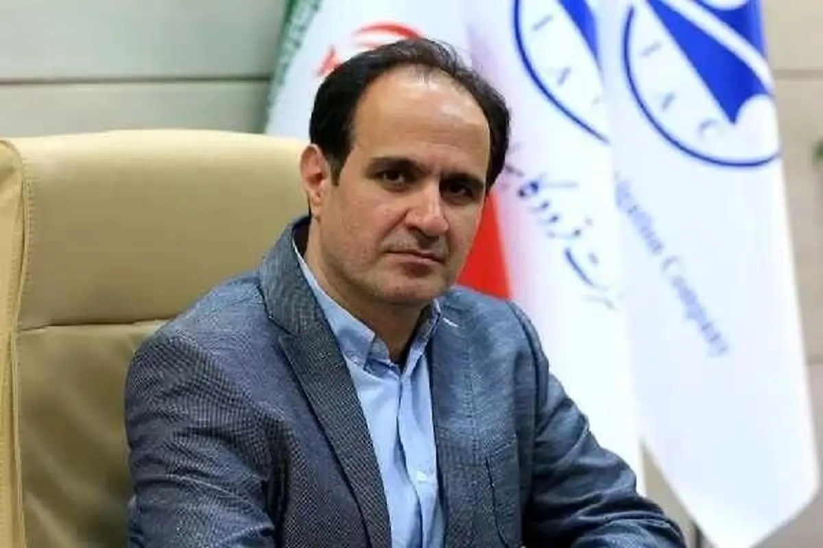 سال‌هاست که تحریم بر اقتصاد ایران سایه افکنده و همین امر باعث شده تا در برخی بخش‌ها، ظرفیت‌ها تکمیل نشوند. از این‌رو، تلاش بیشتری برای عادی‌سازی امور صورت گرفته است. شرکت فرودگاه‌ها و ناوبری هوایی ایران در سال‌های اخیر با رویکردی توسعه‌محور و با تکیه بر توان داخلی، اقدامات گسترده‌ای را به‌منظور بهبود زیرساخت‌های فرودگاهی کشور، ارتقای ایمنی پرواز‌ها و تسهیل فرآیند خدمت‌رسانی به مسافران عملیاتی کرده است. 