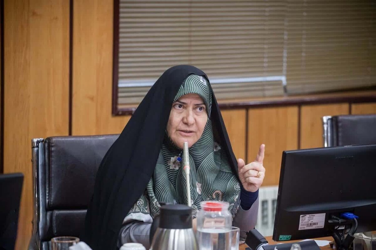 اشدری رییس کمیسیون بانوان با اشاره به جایگاه خوب قزوین در میان شهر دوستدار کتاب خواستار همراهی و مشارکت بیشتر دستگاه های فرهنگی مربوطه و همراهی مسئولین استان و شهری شد.