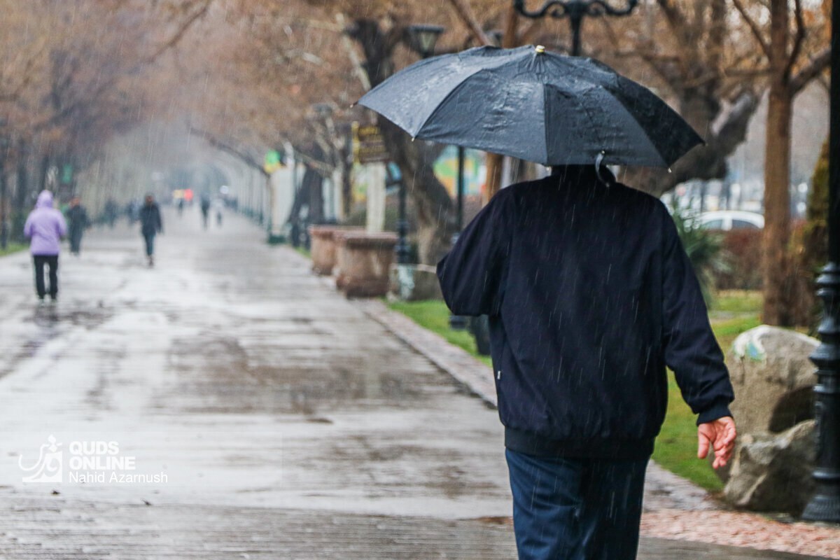 بر اساس داده‌های سازمان هواشناسی، پایتخت در سال آبی جاری تا ۲۵ آبان با کاهش قابل توجهی روبرو بوده است و طی این مدت  به‌طور متوسط حدود ۰.۱  میلی‌متر بارش دریافت کرده این در حالی است که میانگین بلندمدت بارش شهر تهران در این بازه زمانی ۴۱.۹  میلیمتر بوده است.