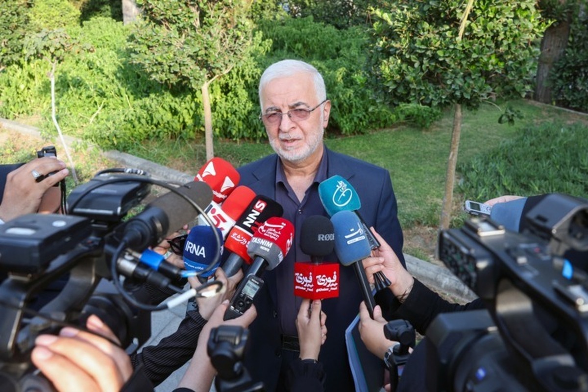 وزیر کشور با بیان این که وضعیت امنیت کشور نسبت به سال گذشته در عموم شاخص‌ها بهتر است، تاکید کرد: همسایه محوری و منطقه محوری سیاست قطعی جمهوری اسلامی ایران است.