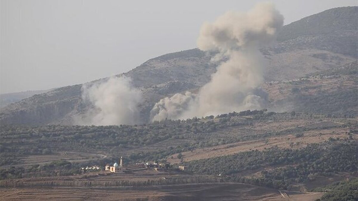 رژیم صهیونیستی در ادامه تجاوزات و جنایات خود علیه ملت لبنان، از ساکنان برخی روستاهای جنوب لبنان خواست ساختمان‌هایشان را تخلیه کنند.