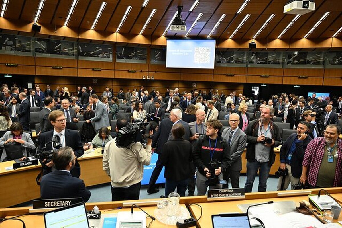 نمایندگی دائم جمهوری اسلامی ایران نزد دفتر سازمان ملل متحد و سایر سازمان‌های بین‌المللی در وین نظرات و دیدگاه‌های خود را درباره گزارش‌ مدیرکل به شورای حکام آژانس بین‌المللی انرژی اتمی منتشر کرد.