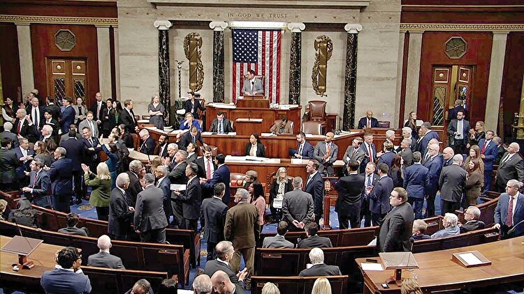 رسوایی در کمین کاخ سفید