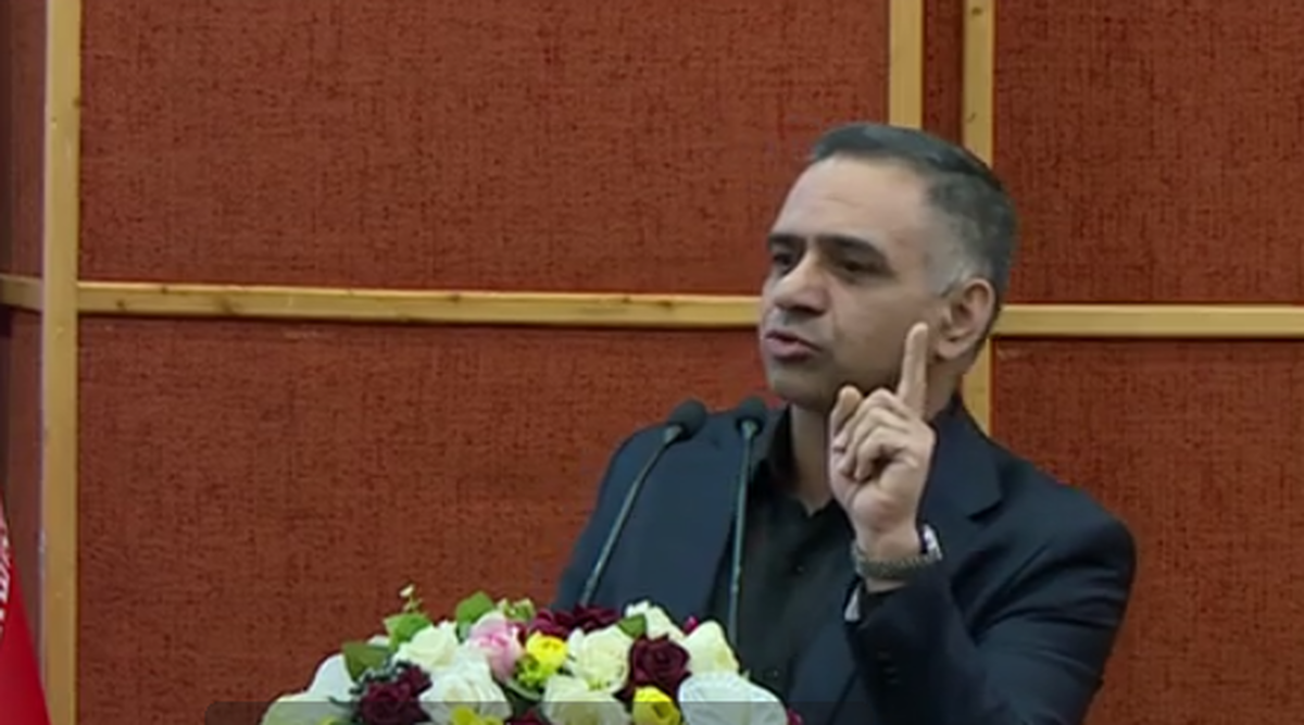 رئیس اتاق بازرگانی استان قزوین با انتقاد از سیاست‌های ارزی کنونی، اصلاح فوری ساختار ارزی و حرکت به‌سوی تک‌نرخی شدن ارز را شرط لازم برای احیای اقتصاد کشور دانست.