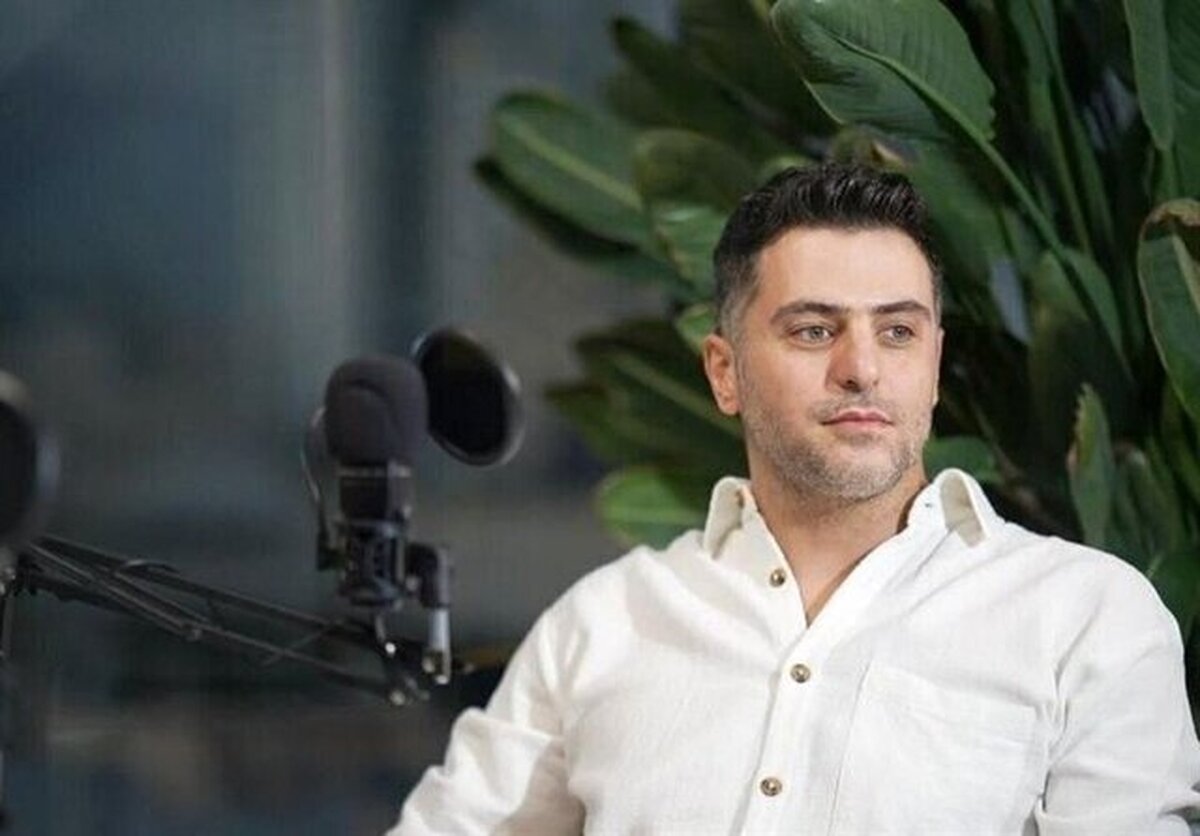 در دنیای امروز، رسانه‌ها و سکو‌های اینترنتی نقش گسترده‌ای در شکل‌دهی به افکار عمومی ایفا می‌کنند. این فضاها که از آزادی عمل بیشتری برخوردارند، فرصتی برای ابراز صریح‌تر و بی‌پرده‌تر دیدگاه‌ها به وجود آورده‌اند.