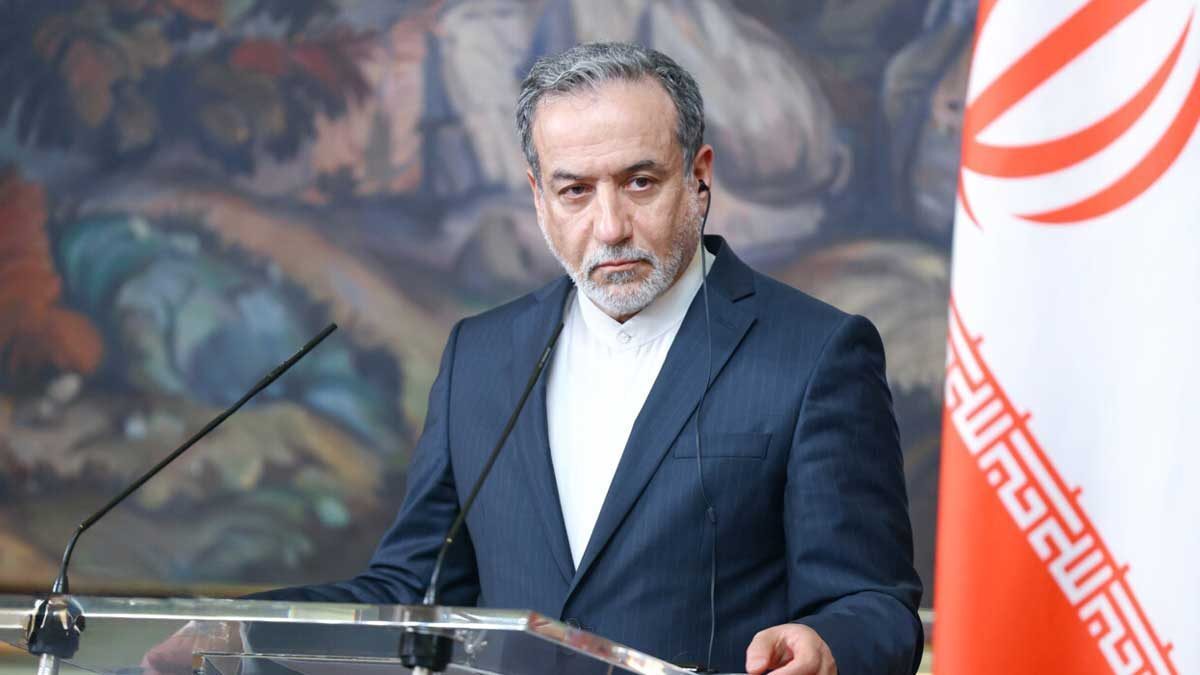 وزیر امور خارجه ایران گفت: سه کشور اروپایی و آمریکا به دنبال تنش‌زایی هستند و آنها به خوبی می‌ دانند که خاتمه رسمی توافق قاهره نتیجهٔ مستقیم تحریکات خودشان است.