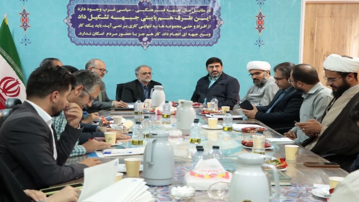 مدیرکل صدا و سیمای خراسان جنوبی «ایران جان» را یک جریانی فرهنگی در جهت امیدآفرینی دانست و گفت: در این رویداد استان‌ها به سطح ملی و جهانی معرفی می شود.