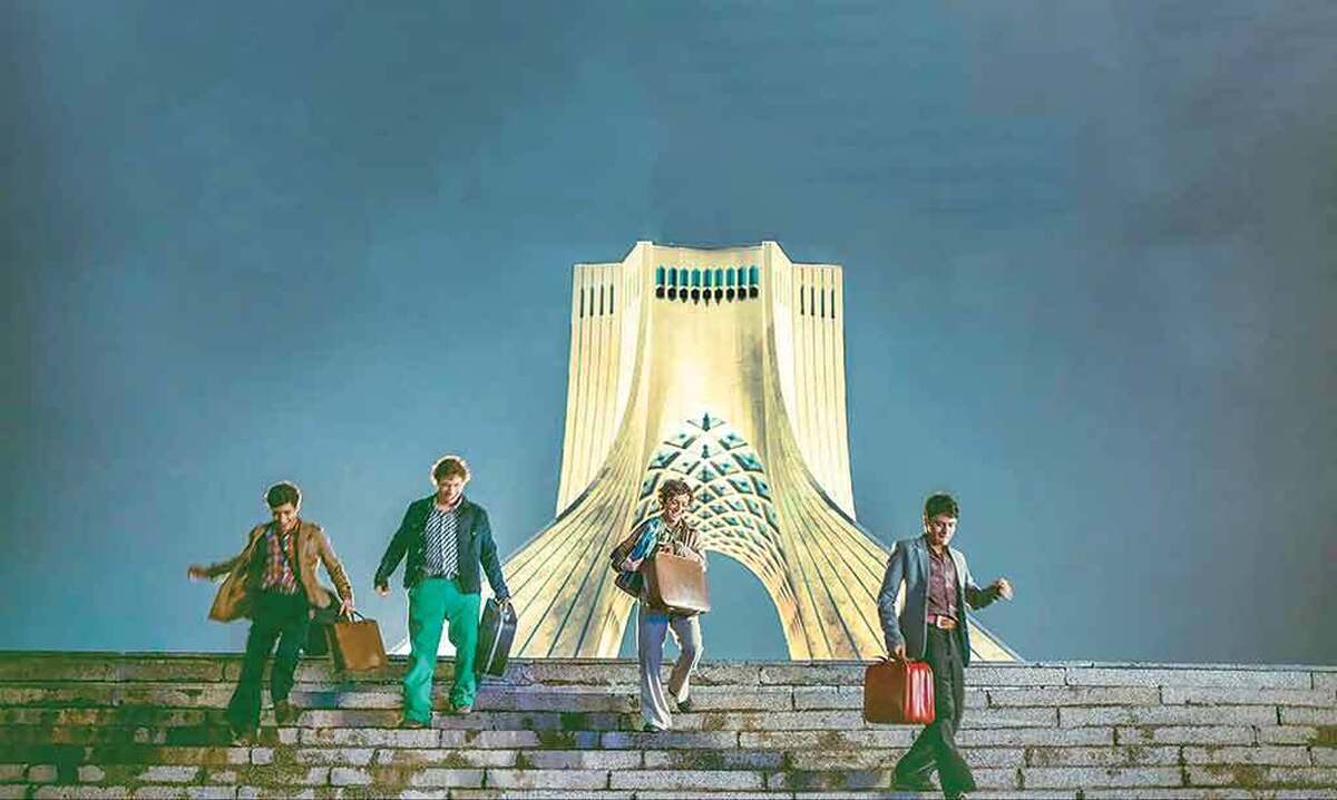 روایت نوجوانانه به‌طور کلی در سینمای ایران کم است و شاید فیلم‌های «باغ کیانوش» و فیلم در حال اکران «بچه مردم» آغازگر چنین راهی باشند. «بچه مردم» به کارگردانی محمود کریمی جزو پر‌جایزه‌ترین فیلم‌هایی است که زندگی بچه‌های پرورشگاهی را از سنین کم تا بزرگسالی در دهه ۶۰ مرور می‌کند.