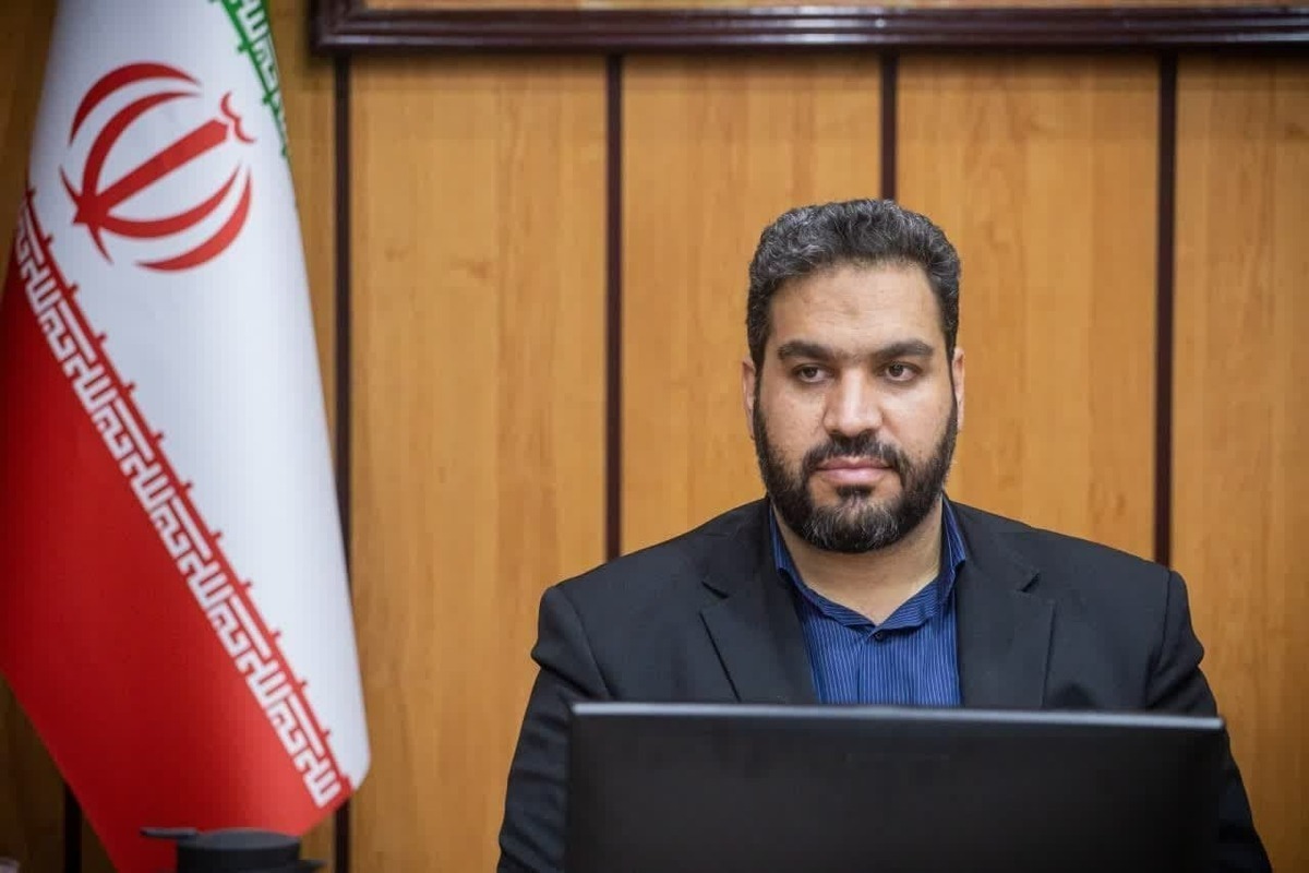 اللهیاری عضو شورای اسلامی شهر قزوین گفت: سرویس های بهداشتی عمومی ورودی های شهر زیبنده شهروندان و مسافران نیست و ضرورت دارد نسبت به بهسازی و احداث سرویس های شکیل اقدام شود.