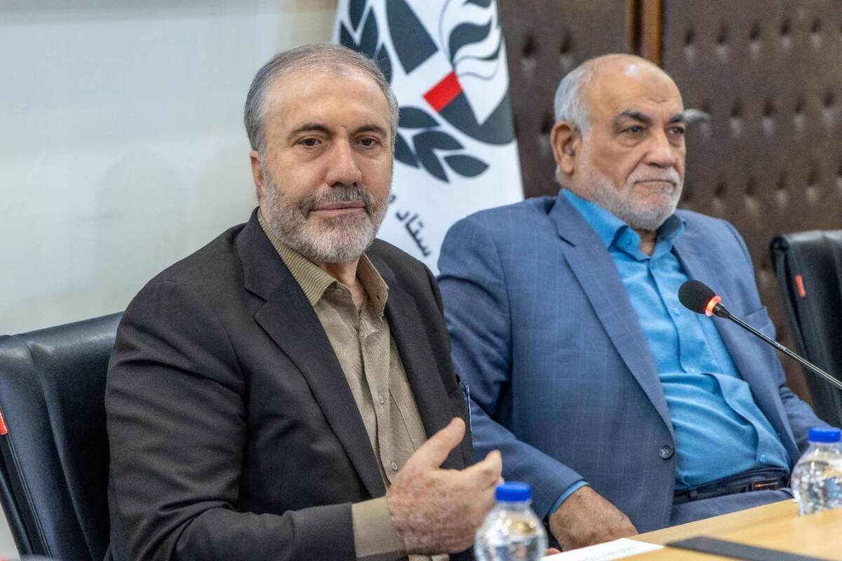 نماینده رئیسجمهور و دبیرکل ستاد مبارزه با موادمخدر گفت: با بررسیهای انجام شده اساساً با توجه به قوانین داخلی و پروتکلهای بینالمللی، با کشت کنترل شده و بدون نشت شقایق الیفرا، استحصال صنعتی آن و اقدامات لازم در شرکتهای دارویی، نیاز دارویی کشور تأمین میشود.