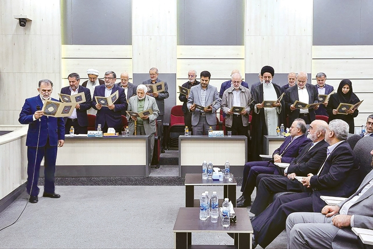 مراسم معارفه و تحلیف اعضای جدید هیأت‌منصفه دادگاه‌های رسیدگی به جرایم سیاسی و مطبوعاتی استان تهران، دیروز  برگزار شد.