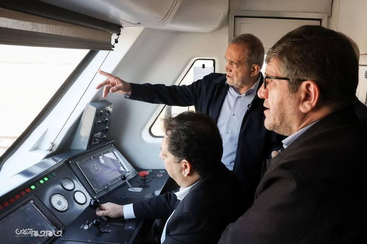 رئیس جمهور کشورمان امروز پنجشنبه ۸ آبان ماه با استفاده از مسیر ریلی به مرکز لجستیک و بندر خشک آپرین در شهرستان اسلامشهر آمد و از بخش‌های مختلف آن بازدید کرد.