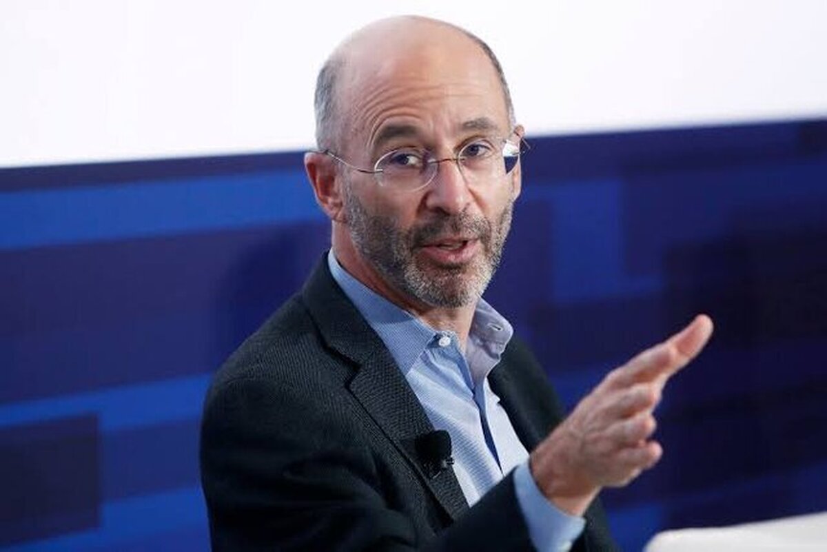 نماینده پیشین آمریکا در امور ایران در گفت‌وگویی ضمن گفتن اینکه ناتوانی رژیم صهیونیستی در مقابله با موشک‌های ایرانی عامل مهمی در برقراری آتش‌بس در جنگ تحمیلی علیه ایران بود، با بیان دیدگاه خود درباره طرح صلح «دونالد ترامپ» رئیس‌جمهور آمریکا برای غزه، آن را طرحی با شبهات و عدم قطعیت دانست که به مداخله شدید خارجی وابسته خواهد بود.