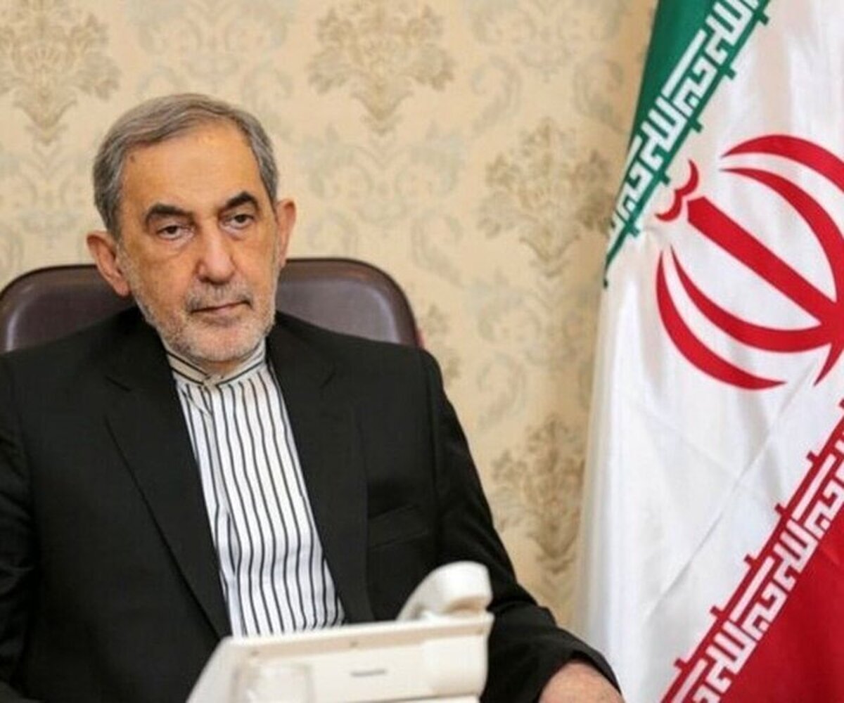 مشاور رهبر انقلاب نوشت: هدف ترامپ از انکار نقض آتش‌بس توسط رژیم کودک‌کش صهیونی در غزه رفع موانع به‌اجرا درآمدن قراردادهای مالی اش با کشورهای اسلامی و استفاده هرچه بیشتر از ثروت آنهاست!