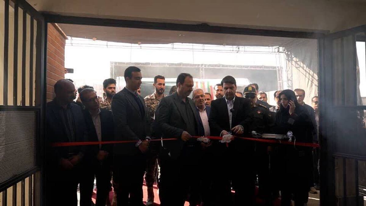 ۴۹۷۲ واحد طرح نهضت ملی مسکن در استان قزوین با اعتبار ۸ همت با حضور رئیس‌جمهور و از طریق ویدئوکنفرانس افتتاح شد.