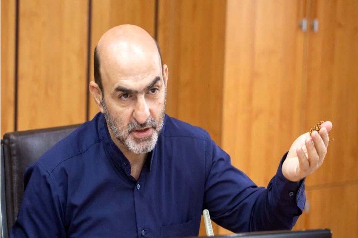 رئیس کمیسیون خدمات شهری و شورایاری شورا خواستار پاسخگویی و تعیین تکلیف شهرداری پیرامون طرح شورا مبنی بر جذب نخبگان شد.