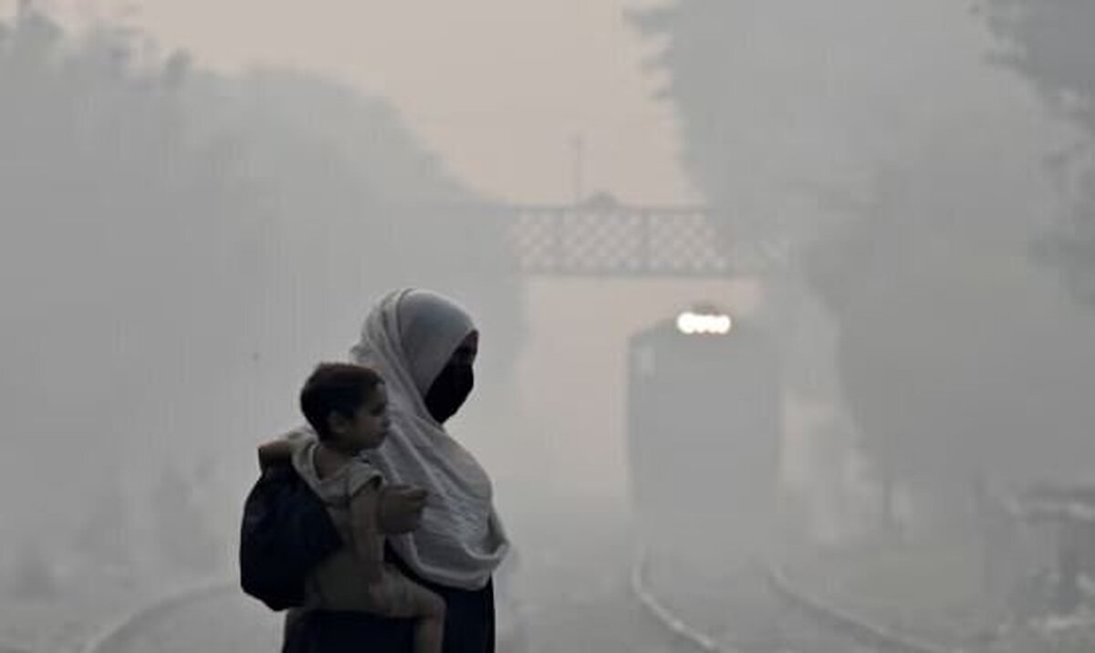 داده‌های به‌روزشده در سایت رسمی «IQAIR» نشان می‌هد «دهلی» در هند با شاخص کیفیت هوای ۲۷۸ و قرار گرفتن در وضعیت بسیار ناسالم، رتبه اول ۱۰ شهر آلوده جهان را دارد.