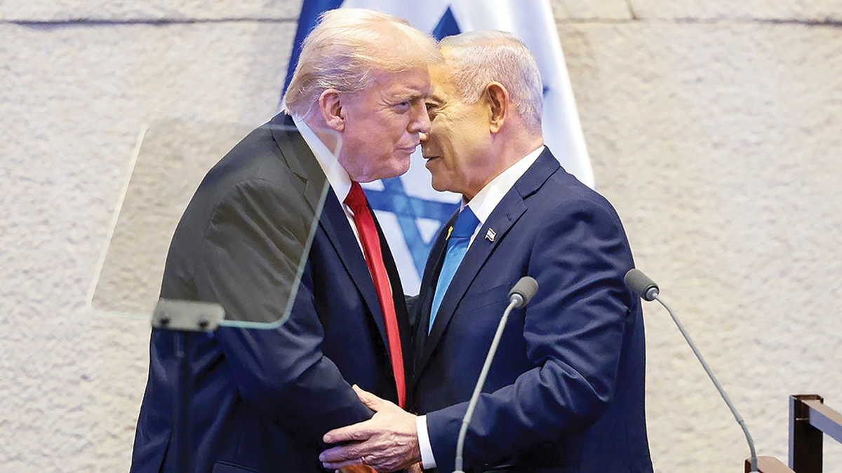 امکان عفو قانونی بنیامین نتانیاهو نخست‌وزیر رژیم صهیونیستی، توسط اسحاق هرتزوگ رئیس‎ رژیم‌صهیونی در دست بررسی است. البته متحد اصلی نتانیاهو، یعنی دونالد ترامپ، رئیس‎‌جمهور آمریکا نیز با تماس تلفنی وارد معرکه سیاسی درون اراضی اشغالی شده؛ سکاندار کاخ‎‌سفید، بارها خواستار بخشش نخست‌‎وزیر رژیم صهیونیستی به‌رغم پروند‎ه‌‎های مشکوک فساد شده است.