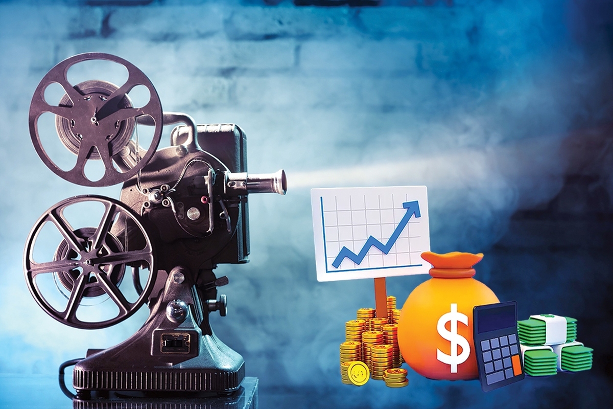 همیشه یکی از جذاب‌ترین مفاهیم برای ذهن انسان، «ترین»‌های دنیای اطرافش است؛ از قدیمی‌ترین‌ها و بزرگ‌ترین‌ها گرفته تا همه آن «ترین»‌های دیگری که هر روز در زندگی‌مان می‌بینیم. یکی از عرصه‌هایی که ترین‌ها در آن خیلی کاربرد دارد سینماست که در آن به عنصری برای جذب مخاطب و تبلیغات تبدیل شده‌اند؛ ترین‌هایی مثل پرخرج‌ترین فیلم، تا بیشترین دستمزد و صدالبته فیلم‌هایی که بیشترین فروش را در گیشه تجربه کرده‌اند.