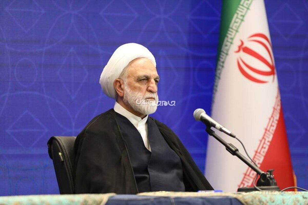 رئیس قوه قضائیه با تأکید بر اینکه زیربنای تمامی امور در انقلاب اسلامی فرهنگی است، گفت: همه آحاد جامعه نسبت به موضوع عفاف و حجاب مسئولیت دارند و با وجود اقدامات انجام‌شده، این تلاش‌ها به هیچ وجه کافی نیست.