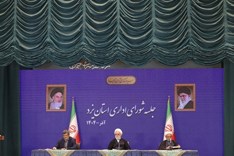 توجه و تمرکز نسبت به مقولات امنیتی و اقتصادی،نباید ما را از توجه به فرهنگ باز دارد