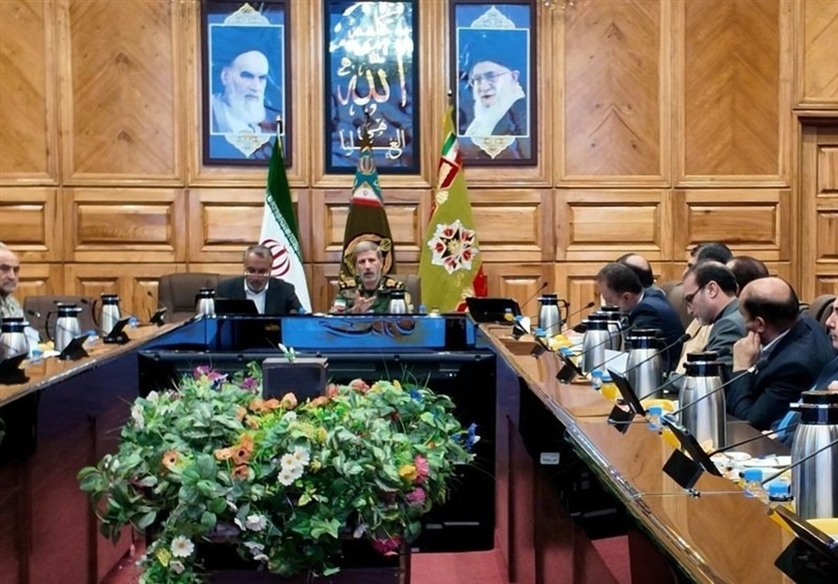 فرمانده‌کل ارتش جمهوری اسلامی ایران عنوان کرد: ما در حوزه قدرت دفاعی لحظه‌ای را از دست نداده‌ایم و با جدیت و به‌طور مداوم در تلاش برای ارتقاء این مؤلفه‌ها هستیم.