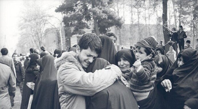 ببینید | روایت دو پسر از زبان مادرشان در روز «شکوه ایثار»