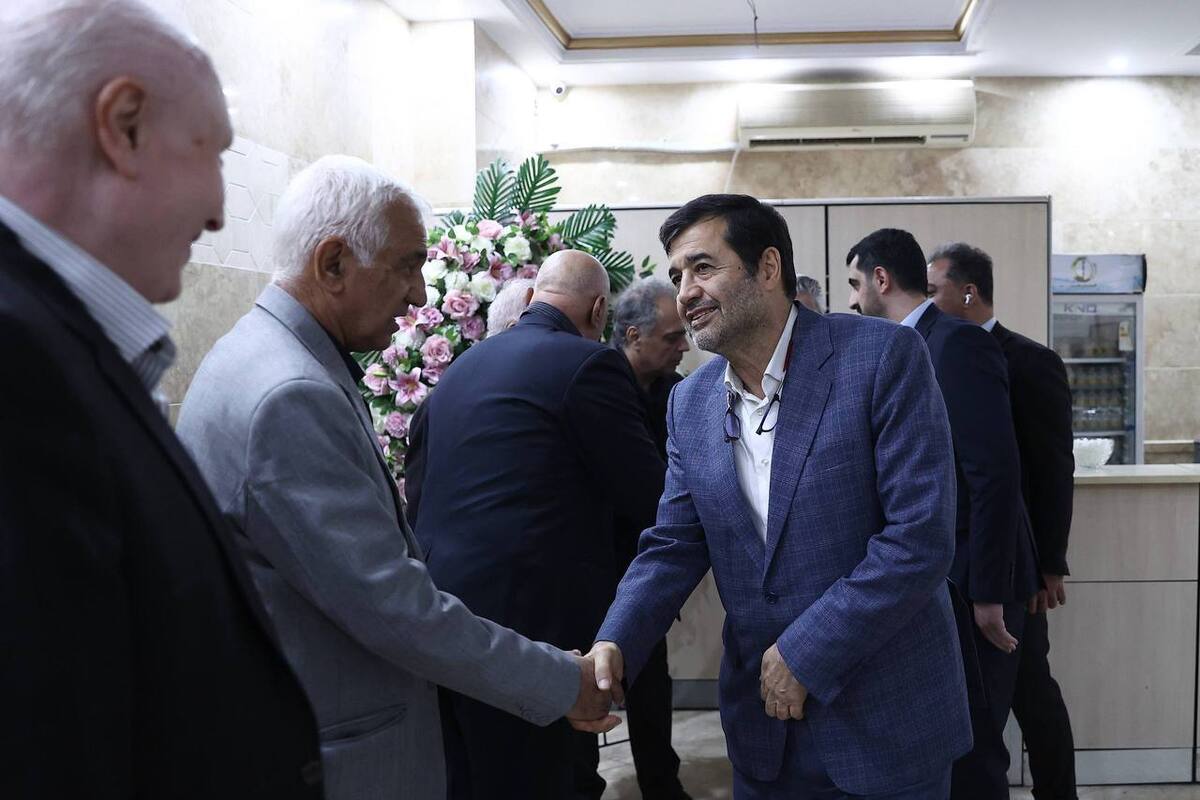 در مراسمی باشکوه پیشکسوتان و بزرگان بسکتبال ایران به دور هم جمع شدند تا یاد و خاطره یکی از مدیران بسکتبال ایران را زنده نگه دارند.