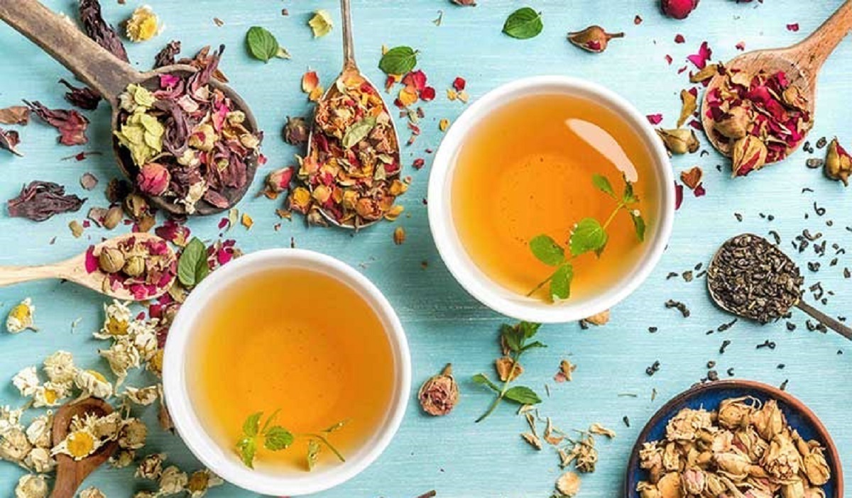 در حالی که معاون وزیر بهداشت در نامه‌ای به رئیس سازمان صدا و سیما، خواستار توقف فوری تبلیغات «دمنوش‌های لاغری» شده بود، اما بر اساس اسناد، محصول مورد اشاره، دارای پروانه بهداشتی ساخت رسمی از «معاونت غذا و دارو» دانشگاه علوم پزشکی گیلان بود.