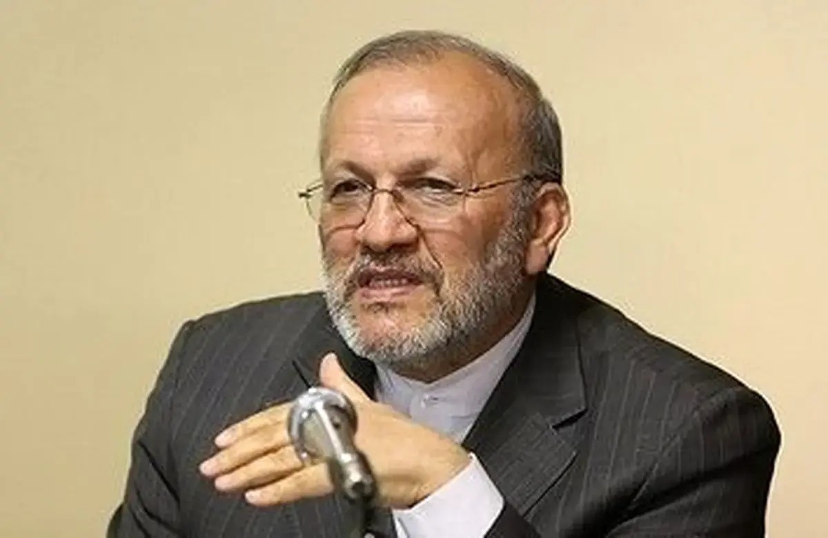 دکتر منوچهر متکی، چهره شناخته‌شده سیاست خارجی جمهوری اسلامی و وزیر اسبق امور خارجه، این بار در جایگاهی متفاوت ظاهر شده است؛ عضو کمیسیون اقتصادی مجلس دوازدهم. شرایط کشور و مطالبات رهبری و مردم، اولویت‌های ذهنی این دیپلمات باسابقه را از سیاست خارجی به اقتصاد منتقل کرده است؛ به طوری که تمرکز بر مهار تورم، اصلاح نظام بانکی و نظارت مؤثر، مقابله با رانت‌خواری، برخورد با مافیای واردات و نوشتن بودجه‌ای متوازن را در صدر مأموریت‌های بهارستانی خود می‌داند. 