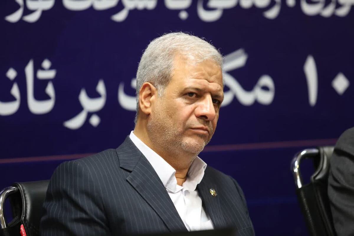 مدیرمخابرات منطقه البرز گفت: یکی از مهم‌ترین راهبرد‌های دولت در برنامه‌های ششم و هفتم توسعه، گسترش بستر ارتباطی مبتنی بر فیبر نوری است.