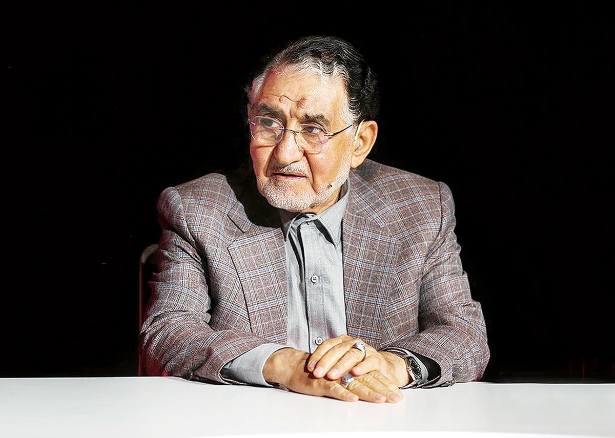 اقتصاد ایران در طول سال‌های گذشته با مشکلات زیادی دست و پنجه نرم کرده است. از تحریم گرفته تا از دست دادن بازارهای دیگر به دلیل سیاست‌گذاری‌های داخلی. همین موضوع باعث شده تا درآمدهای ارزی کشور به‌راحتی گذشته نباشد. همچنین سیاست تجاری کشورمان نیز دستخوش تغییر شده که درباره این موضوعات با یحیی آل‌اسحاق، وزیر اسبق بازرگانی و رئیس اتاق بازرگانی ایران و عراق به گفت‌و‌گو نشسته‌ایم.