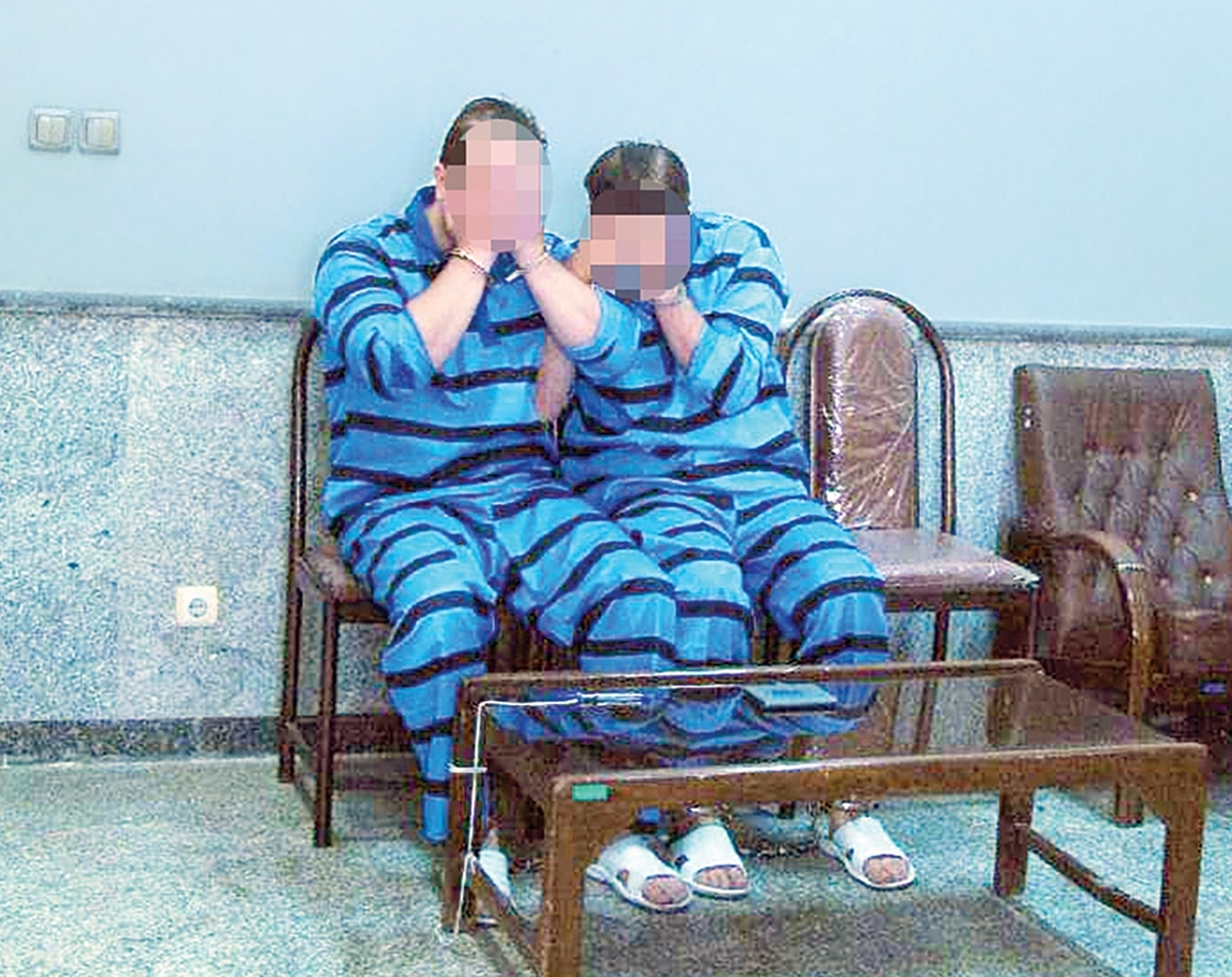 دو دزد حرفه‌ای خودرو که قصد دستبرد سرقت مسلحانه از خانه و مغازه‌ها را داشتند، با ردیابی خودروی سرقتی دستگیر شدند.