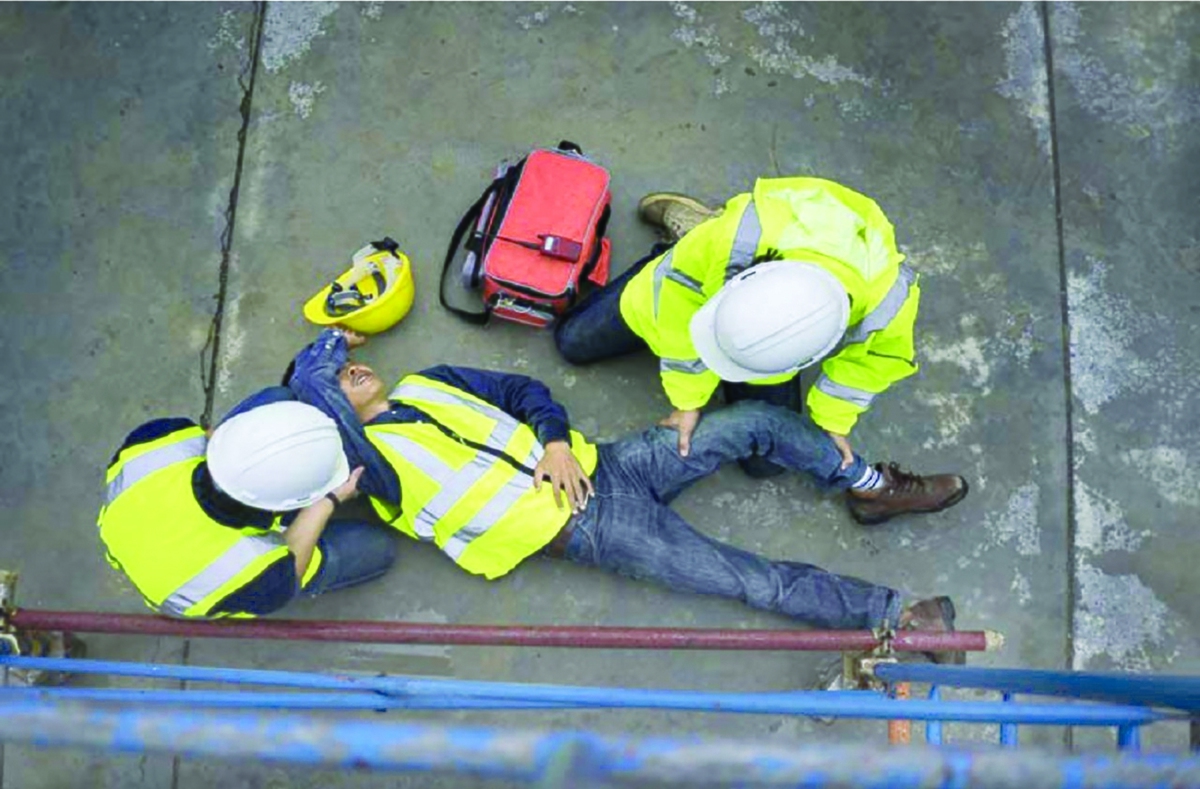 گسترش فعالیت‌های صنعتی در استان مرکزی در سال‌های اخیر ضرورت توجه بیشتر به ایمنی واحدهای تولیدی و مدیریت ریسک‌های شغلی را دوچندان کرده است. آمارهای ثبت‌شده نشان می‌دهد که تنها در بازه زمانی اول فروردین سال‌جاری تا پایان آبان، مجموعا ۱۸۷ حادثه در واحدهای صنعتی استان به‌وقوع پیوسته که طی آن ۱۸۱نفر دچار آسیب شده‌اند؛ آماری که اهمیت بازنگری در شیوه‌های نظارت، آموزش و اجرای استانداردهای ایمنی را به‌روشنی نمایان می‌سازد.