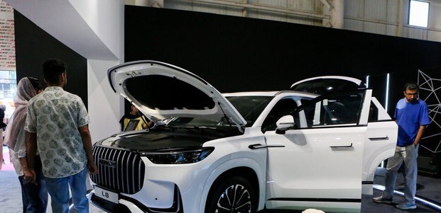 بازار خودرو در تب دلالان میسوزد/ قیمتها منطقی نیست بازار خودرو در تب دلالان میسوزد/ قیمتها منطقی نیست