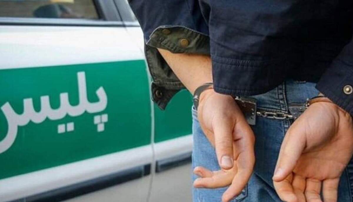 رئیس پلیس مبارزه با مواد مخدر استان قزوین از شناسایی و دستگیری خرده فروش مواد مخدر و کشف 135 گرم کوکائین در عملیات مأموران عملیات ویژه این پلیس خبرداد. 