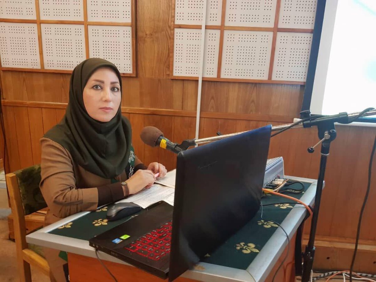 بتول مرادی، گوینده و مجری رادیو ورزش و رادیو ورزش بانوان، از سال‌ها همراهی با صدا و مادر بودن می‌گوید؛ مسیری که در آن، حرفه رسانه‌ای و عشق مادری به نقطه‌ای مشترک از صبر، ایثار و همدلی رسیده‌اند.