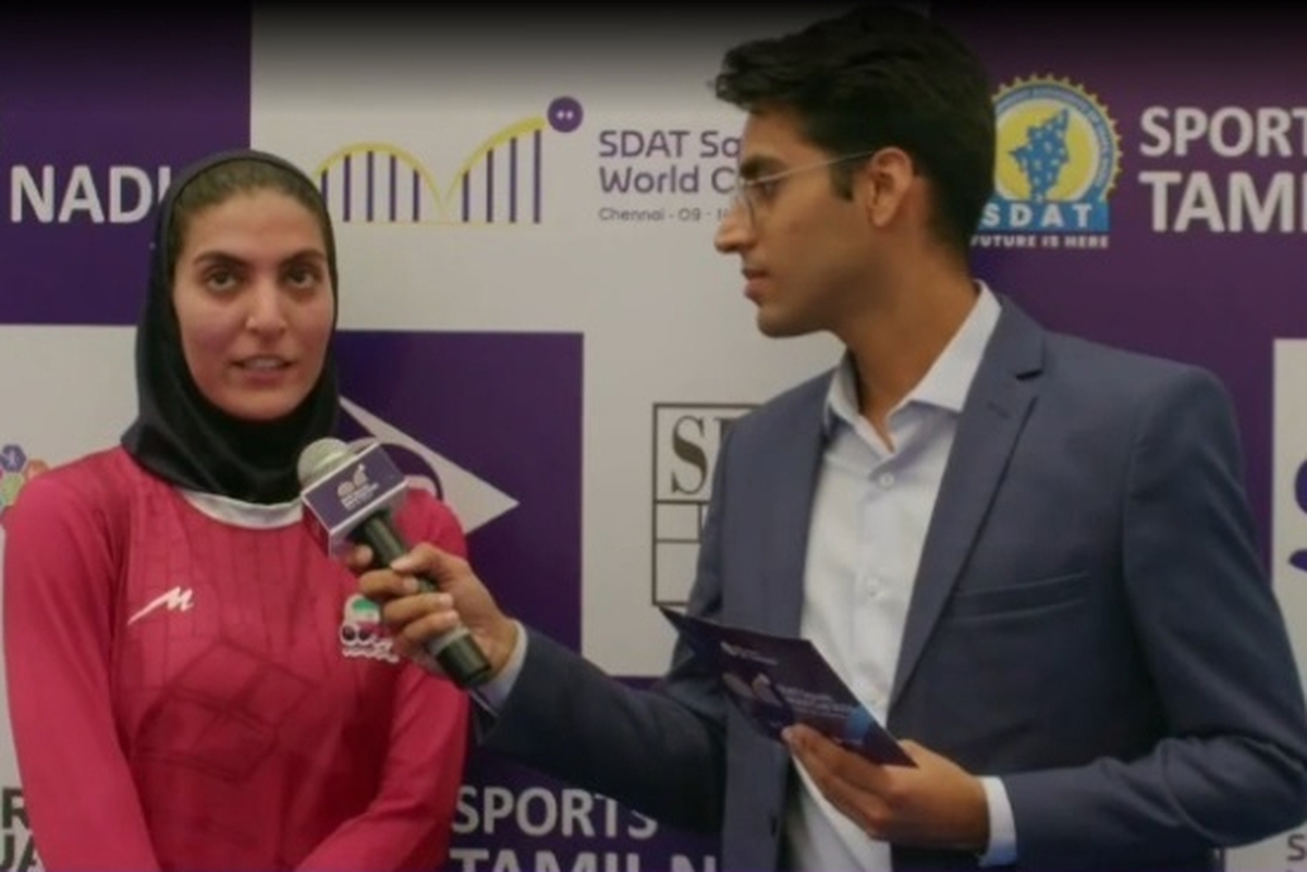 تیم ملی اسکواش کشورمان امروز در نخستین دیدار خود دررقابت‌های جام جهانی مقابل ژاپن نتیجه را واگذارکرد. در نخستین دیدار پویاشفیعی مقابل توموتاکا اندو با نتیجه ۳ – ۰ مغلوب شد، اما در مرحله بعد فرشته اقتداری برابر ساتومی واتانابه نفر ششم جهان به میدان رفت.