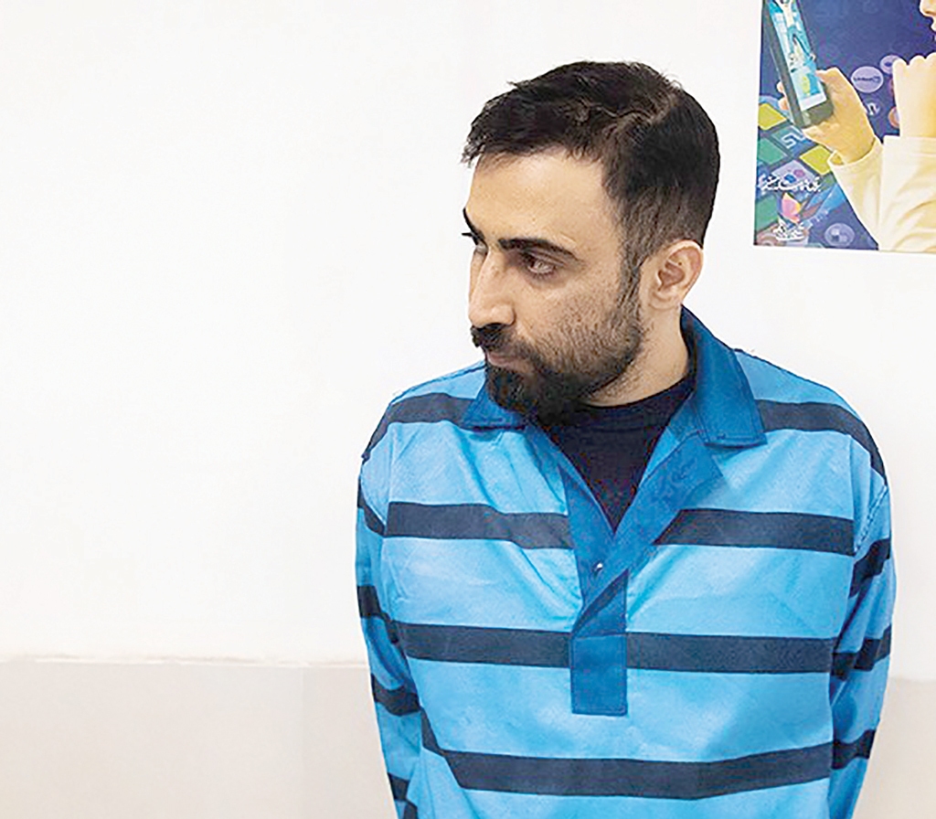 درآمد میلیاردی؛ از کلاهبرداری پیامکی تا جراحی‌ غیرمجاز