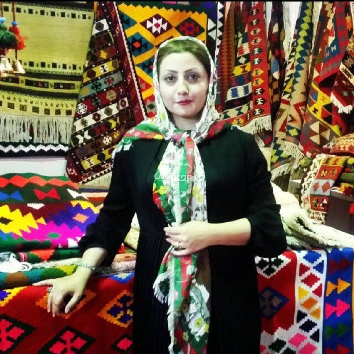 طیبه گزدرازی، از همان اندک‌شمار انسان‌هایی است که ساختن را نه در مفهوم کارخانه‌ایِ آن، بلکه در معنای انسانی و فرهنگی‌اش زندگی کرده است.