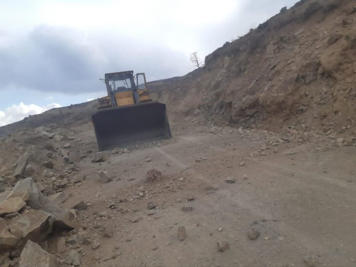 مدیرکل امور روستایی و شوراهای استانداری قزوین اعلام کرد: پروژه‌های عظیم عمرانی در روستاهای آقاگیر و حصارخروان با سرعت چشمگیری در حال اجراست و بخش عمده‌ای از آنها به مراحل پایانی رسیده است.