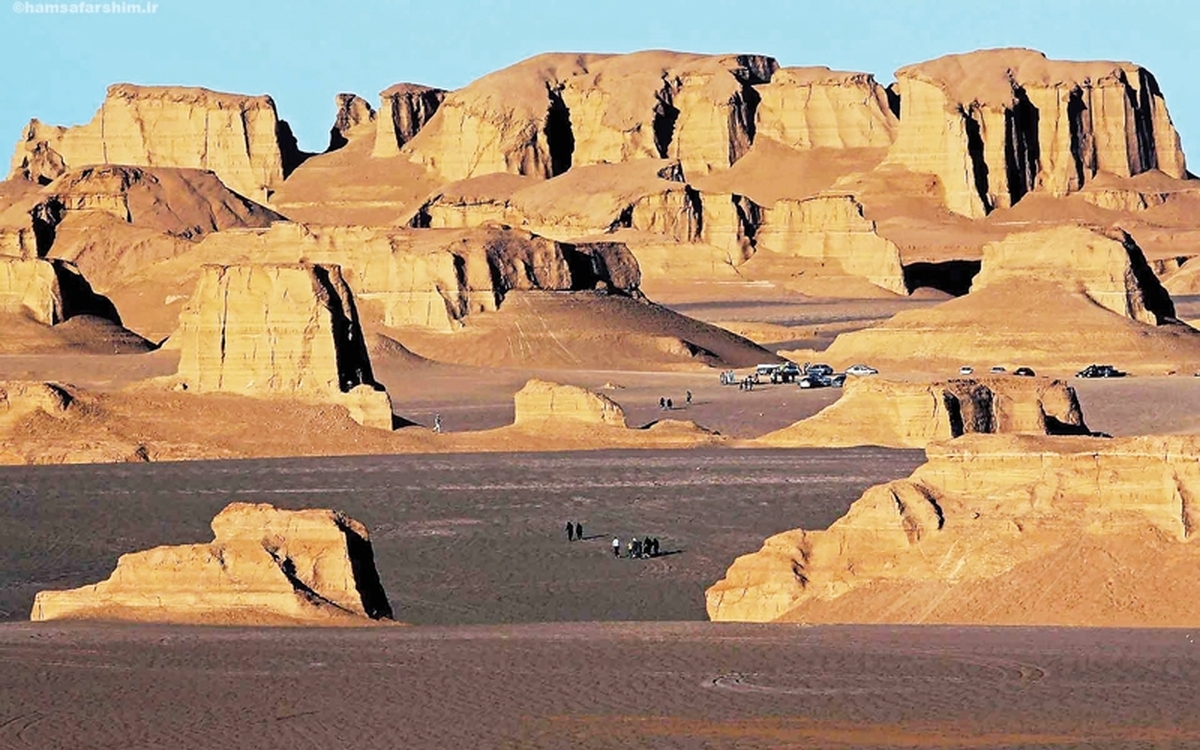 بیابان لوت، به‌عنوان نخستین اثر طبیعی ایران در فهرست میراث جهانی یونسکو، نه‌فقط نماد شکوه طبیعت، بلکه عرصه‌ای پیچیده و چالش‌برانگیز برای حفاظت و مدیریت آن است. این بیابان که سال ۱۳۹۵ در یونسکو به ثبت جهانی رسید، با ویژگی‌های منحصربه‌فردش توجه جهانیان را به خود جلب کرده است. با‌این‌حال، لوت با تهدیدهای متعددی ازجمله توسعه معادن، گردشگری کنترل‌نشده و خلأهای مدیریتی مواجه است.