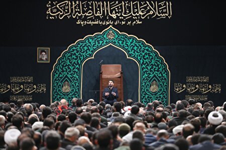 مراسم عزاداری شب شهادت حضرت زهرا (س) در حسینیه امام خمینی (ره)