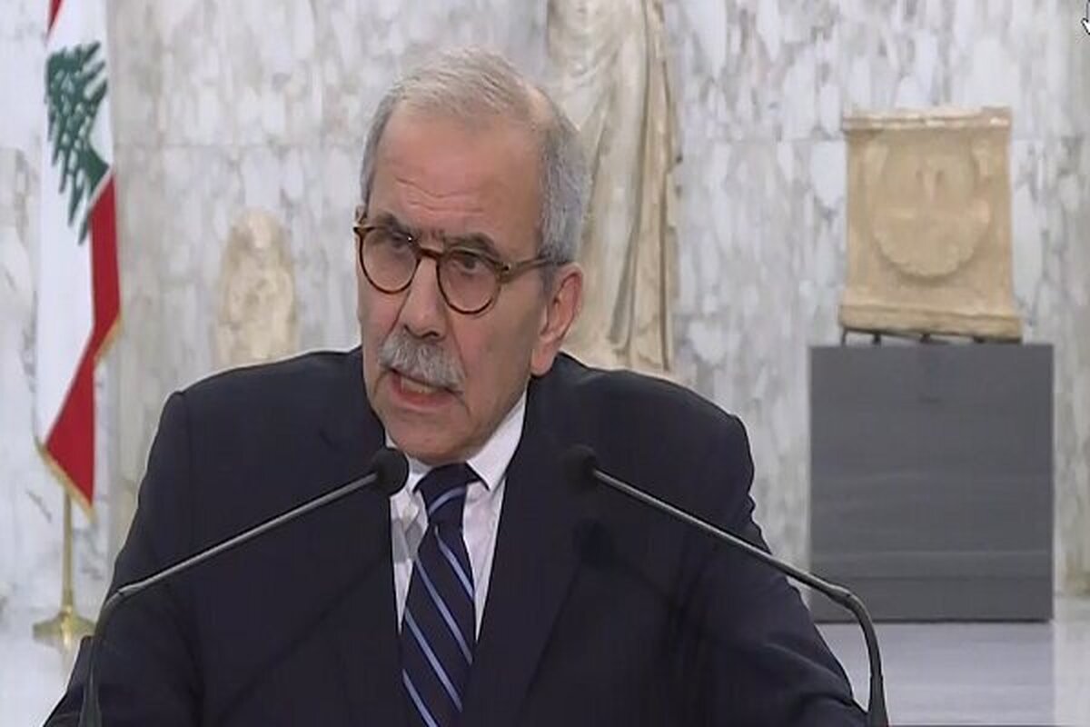 نخست وزیر لبنان در واکنش به تجاوز صهیونیست‌ها به ضاحیه اعلام کرد: به استفاده از تمام ابزارهای سیاسی و دیپلماتیک برای حفاظت از مردم لبنان ادامه خواهیم داد.