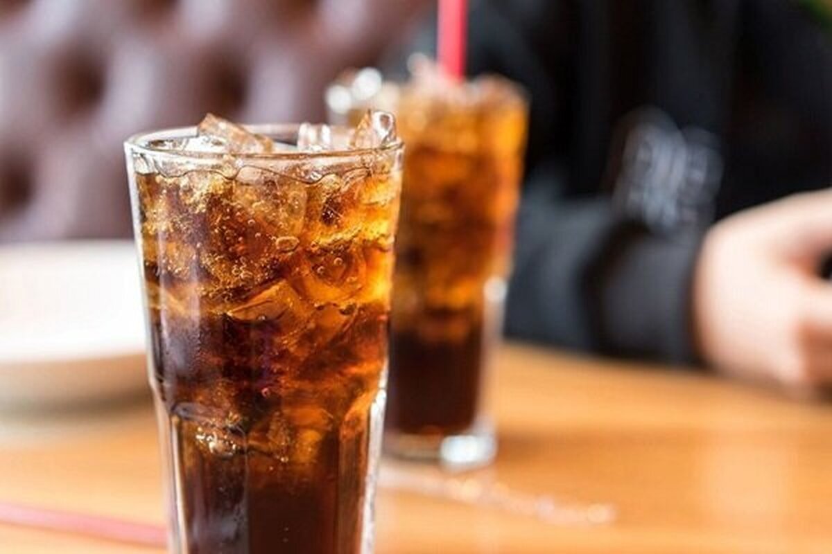 دفتر بهبود تغذیه جامعه وزارت بهداشت اعلام کرد: مصرف نوشابه‌های گازدار نه‌تنها نقشی در کاهش حالت تهوع ندارد.