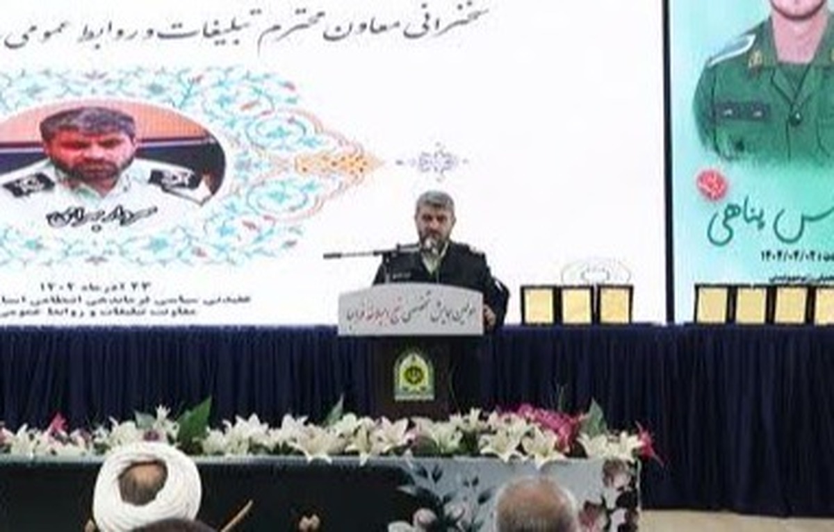 معاون تبلیغات و روابط عمومی سازمان عقیدتی سیاسی فراجا گفت: همایش تخصصی نهج البلاغه آغازی برای کار بیشتر در حوزه نهج البلاغه است، انس با نهج البلاغه باید به یک فرهنگ سازمانی تبدیل شود. 