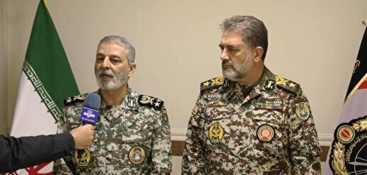 سرلشکر سید عبدالرحیم موسوی، رئیس ستادکل نیرو‌های مسلح از تقویت سپر دفاعی شبکه یکپارچه پدافند هوایی، برای رویارویی موفق با تهدید‌ها خبر داد و گفت: قدرت پدافند هوایی ارتقاء مستمر و دائمی دارد.