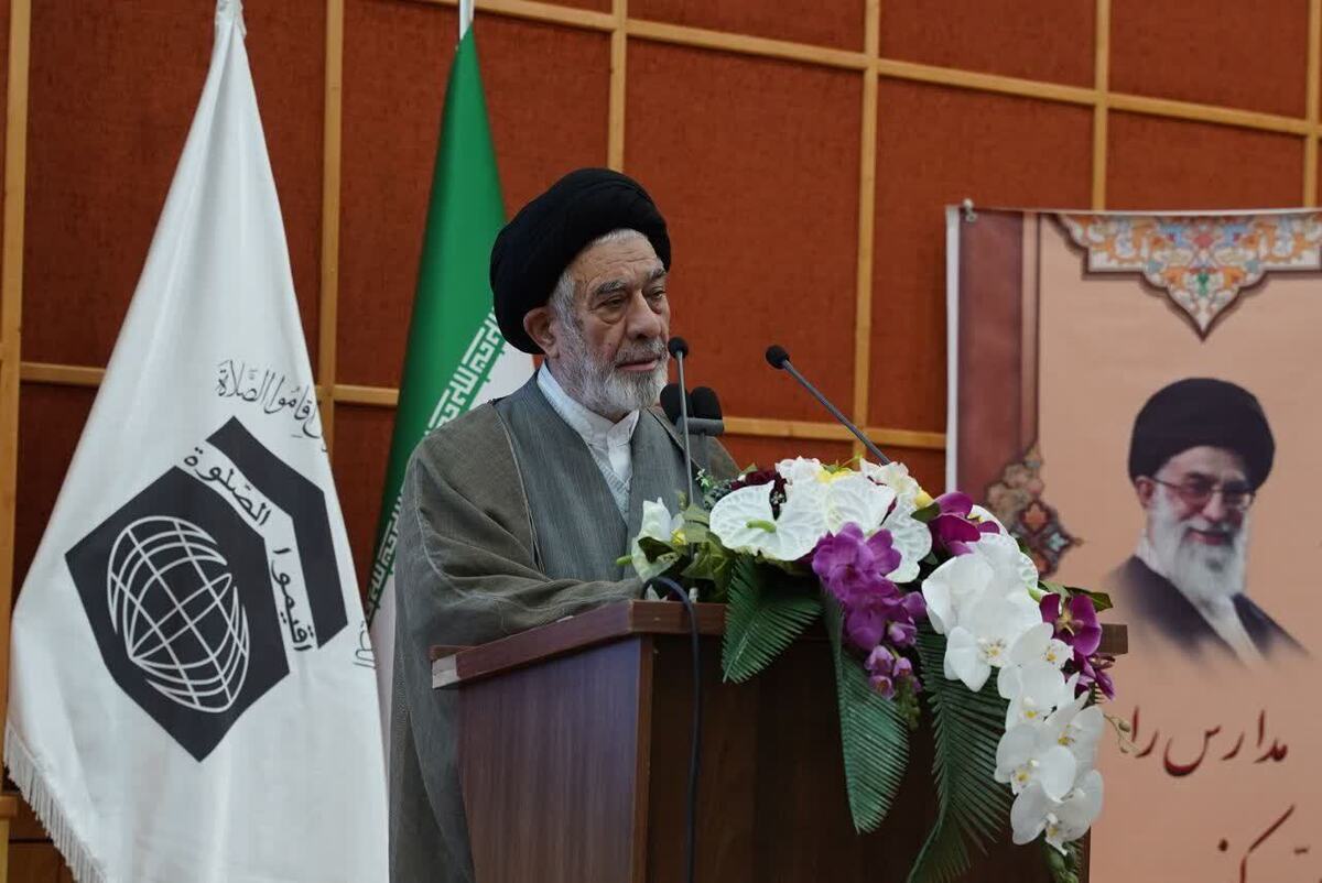 مدیر ستاد اقامه نماز استان گزارشی از عملکرد یک‌ساله ستاد اقامه نماز استان در بخش‌های فرهنگی، آموزشی، خیرین مسجد ساز و نظارت و ارزیابی ارائه کرد.