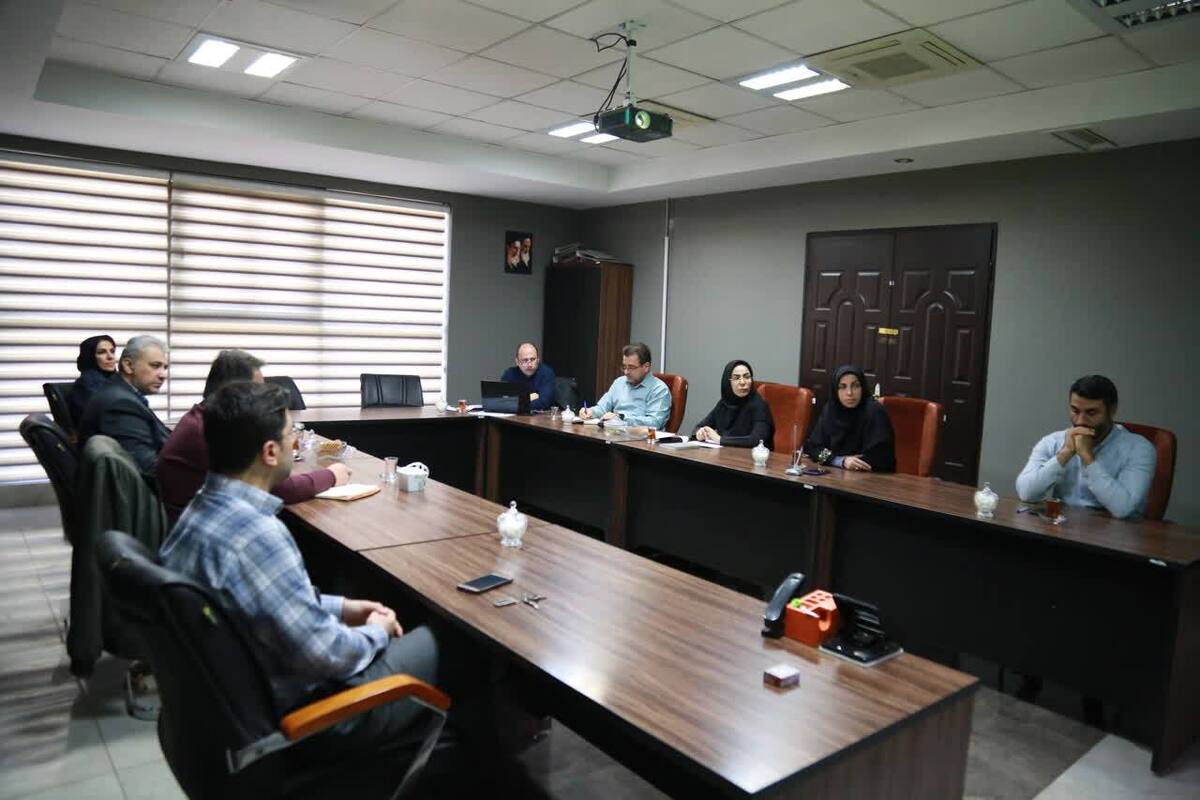 معاون مسکن و ساختمان اداره کل راه و شهرسازی گفت: جلسه ای با موضوع بررسی دستورالعمل ابلاغی وزارت راه و شهرسازی مبنی بر تهاتر املاک در طرح مسکن استیجاری برگزار شد.