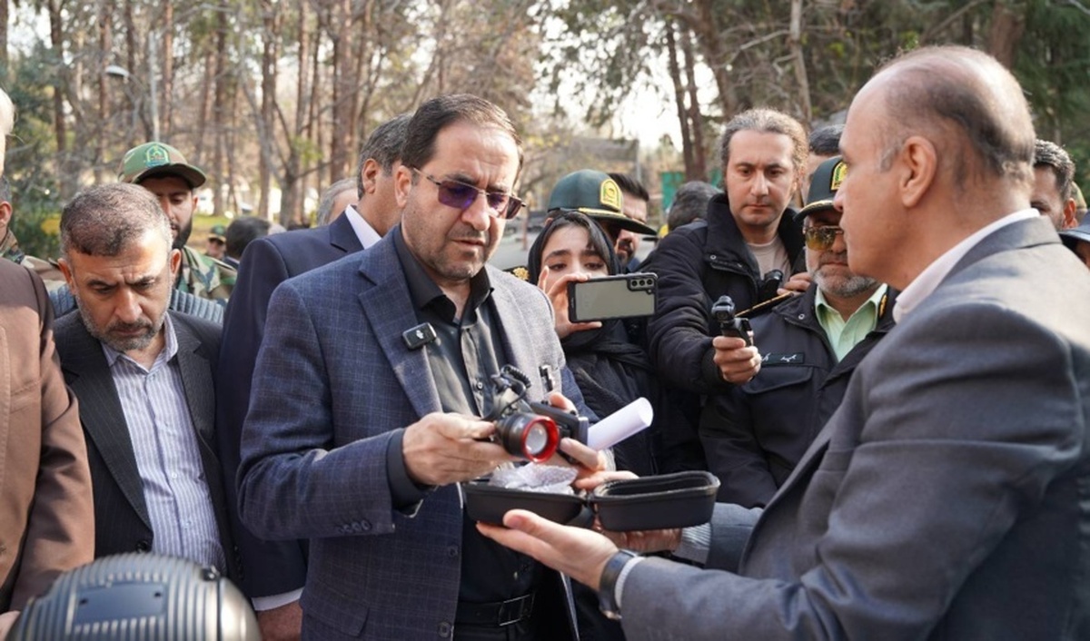 آیین توزیع تجهیزات پایش تصویری و اطفای حریق برای یگان حفاظت منابع طبیعی روز دوشنبه ۲۴ آذرماه با حضور رضا افلاطونی، معاون وزیر جهاد کشاورزی و رئیس سازمان منابع طبیعی و آبخیزداری کشور، برگزار شد: این اقدام با هدف ارتقای توان حفاظتی از عرصه‌های منابع طبیعی و کاهش خسارات ناشی از آتش‌سوزی و تخریب اراضی ملی انجام شد.